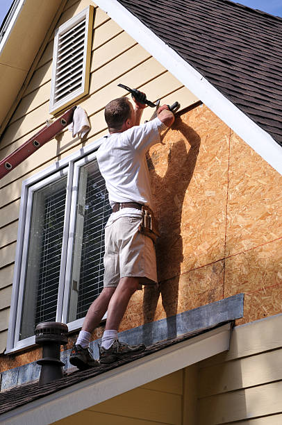Best Shed Removal  in Briarcliff, TX
